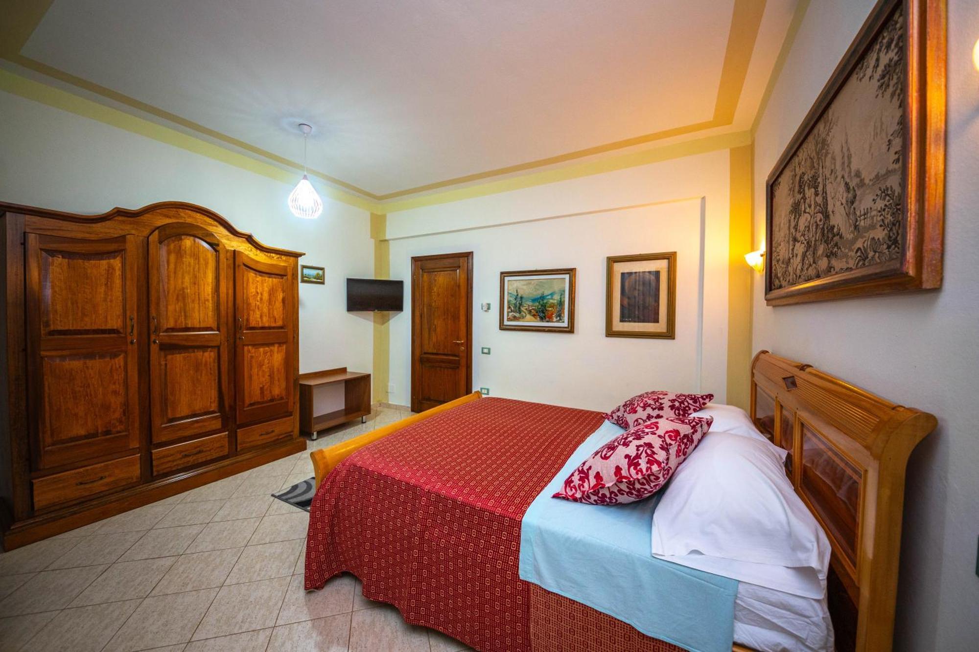 Hotel "San Saena " Radhimë Εξωτερικό φωτογραφία