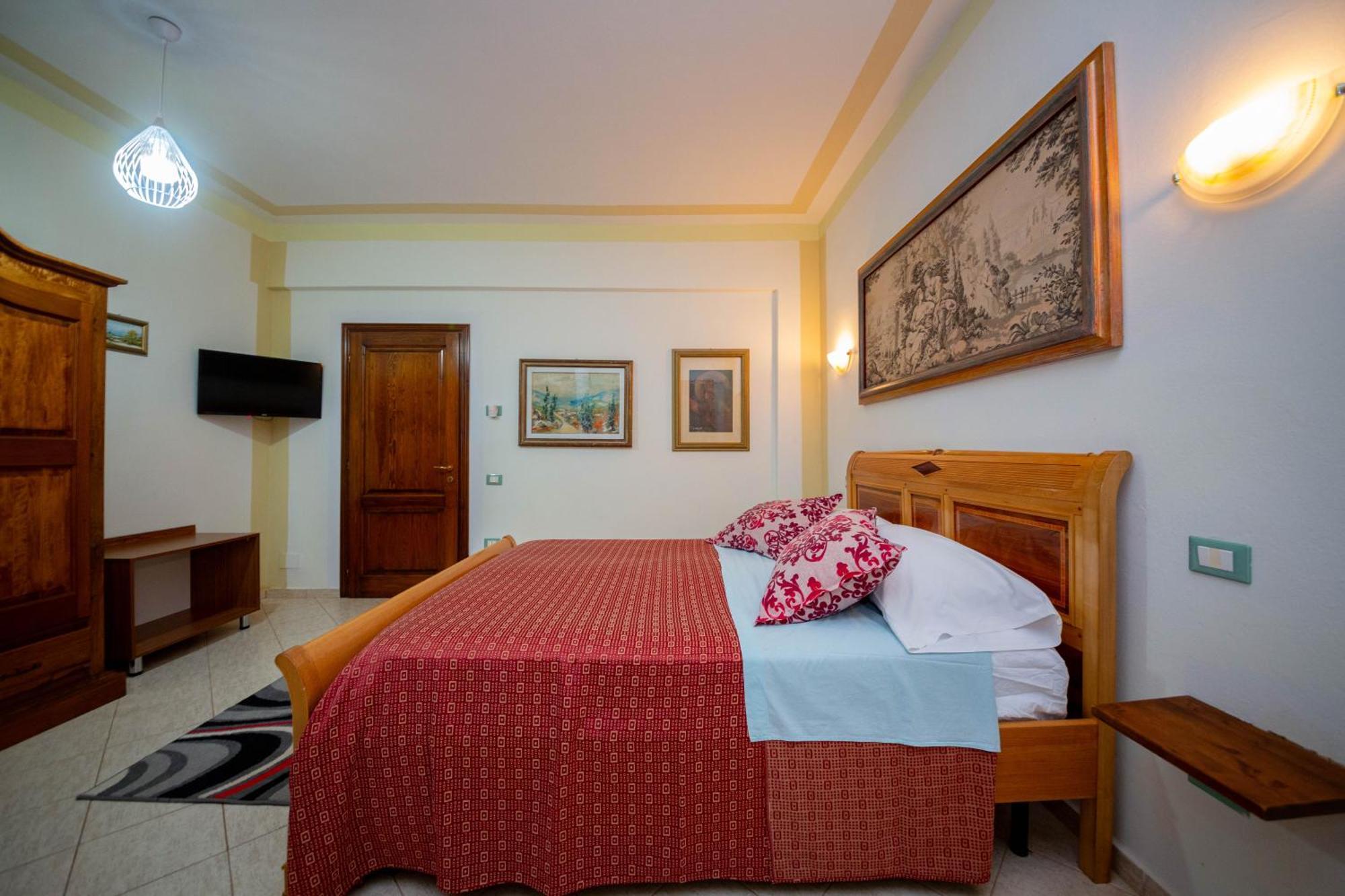 Hotel "San Saena " Radhimë Εξωτερικό φωτογραφία