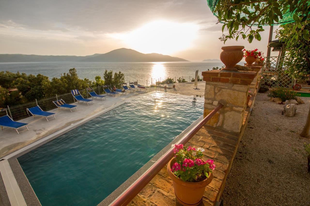 Hotel "San Saena " Radhimë Εξωτερικό φωτογραφία